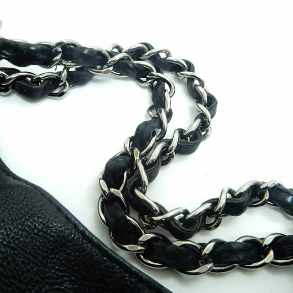 Chanel Black Skin Leather Bag - Picture 8 of 16